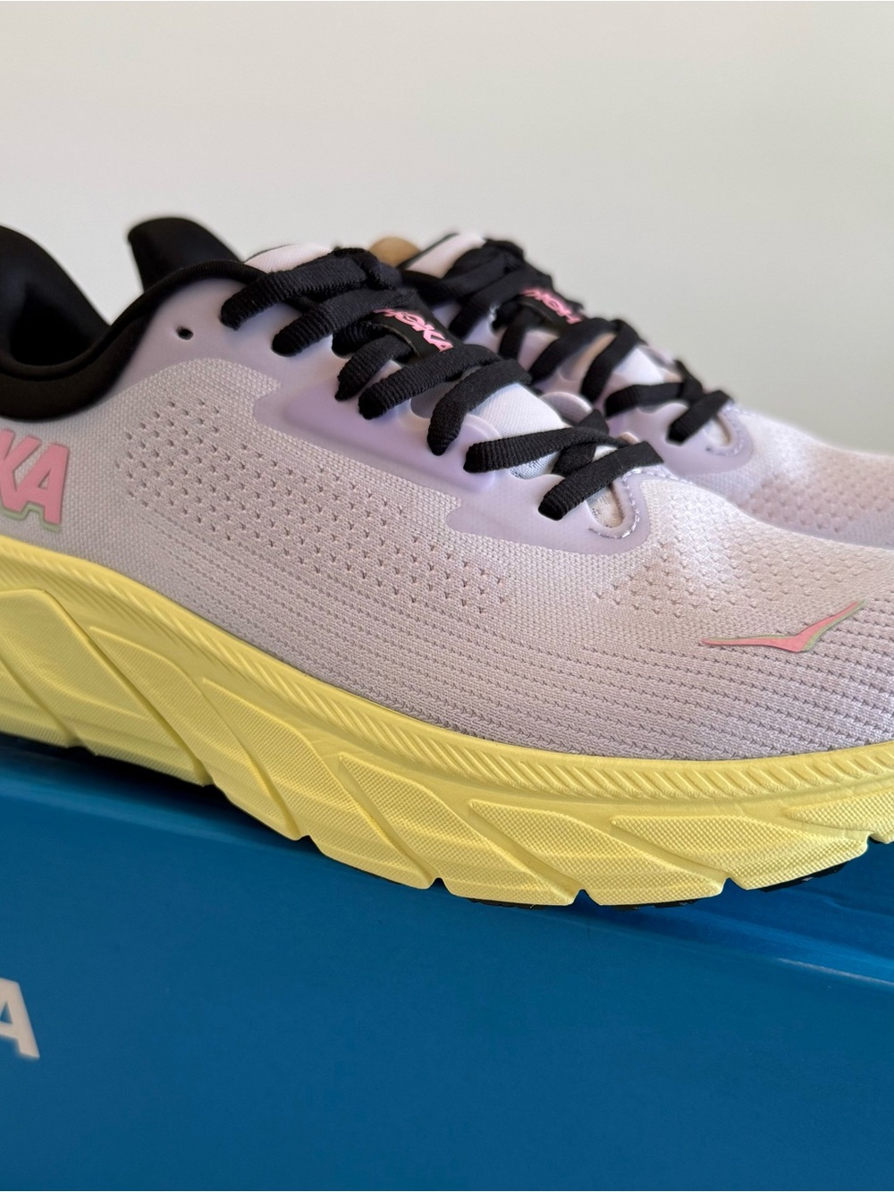 NWT Hoka One Arahi 7 Women's Size 8 Wide Running Walking Shoes Sneakers